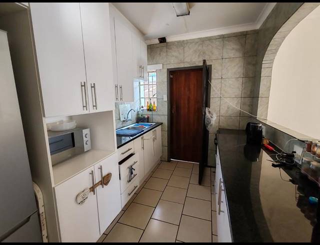 3 BEDROOM HOUSE FOR SALE IN ELANDSPOORT